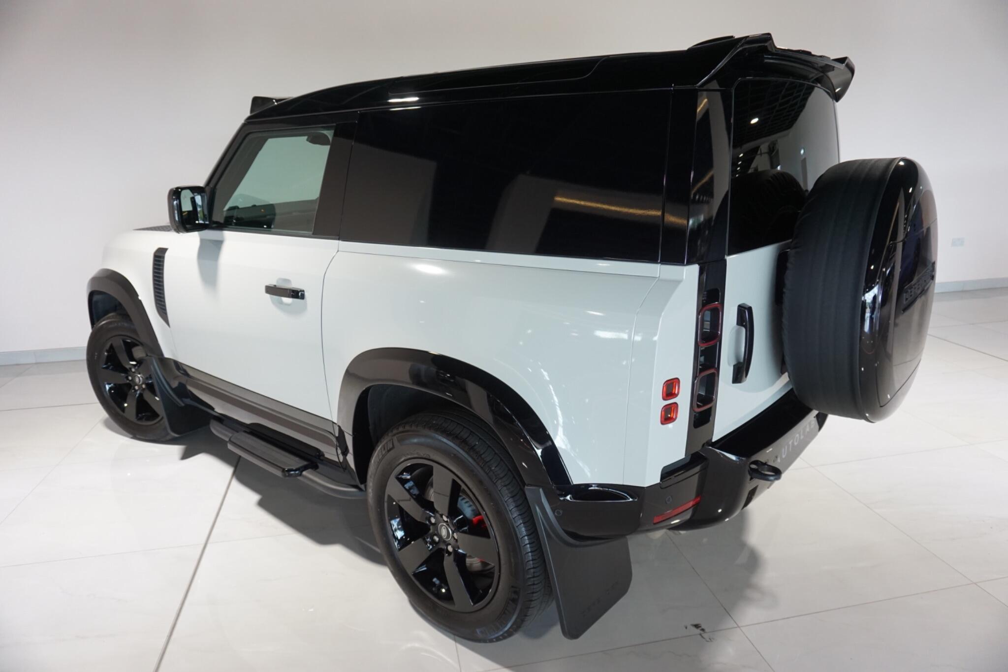 Land Rover Defender 90 3.0 D300 MHEV X-Dynamic HSE Hard Top SUV 3dr Diesel Auto 4WD SWB Euro 6 (s/s) (300 ps)